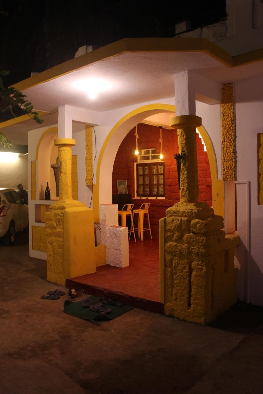 Aerostel - Backpacker'S Hostel In Goa Calangute Exterior foto